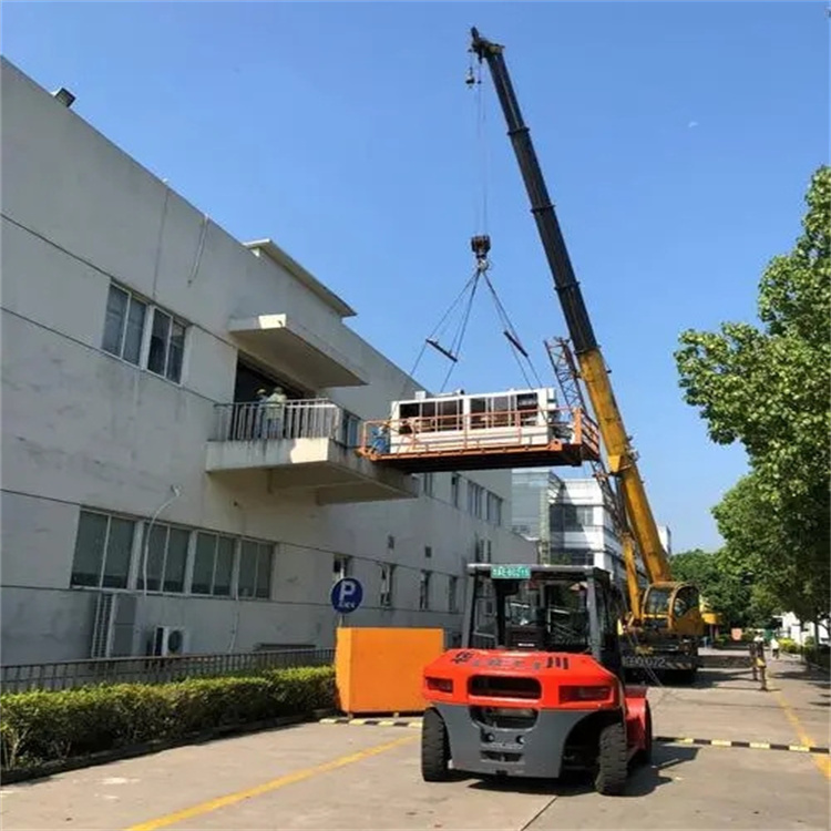 佛罗镇起重机司机十吊十不吊